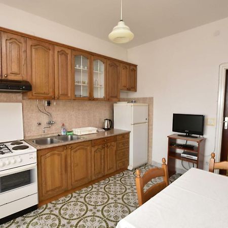 Apartment Damir Primošten Екстериор снимка