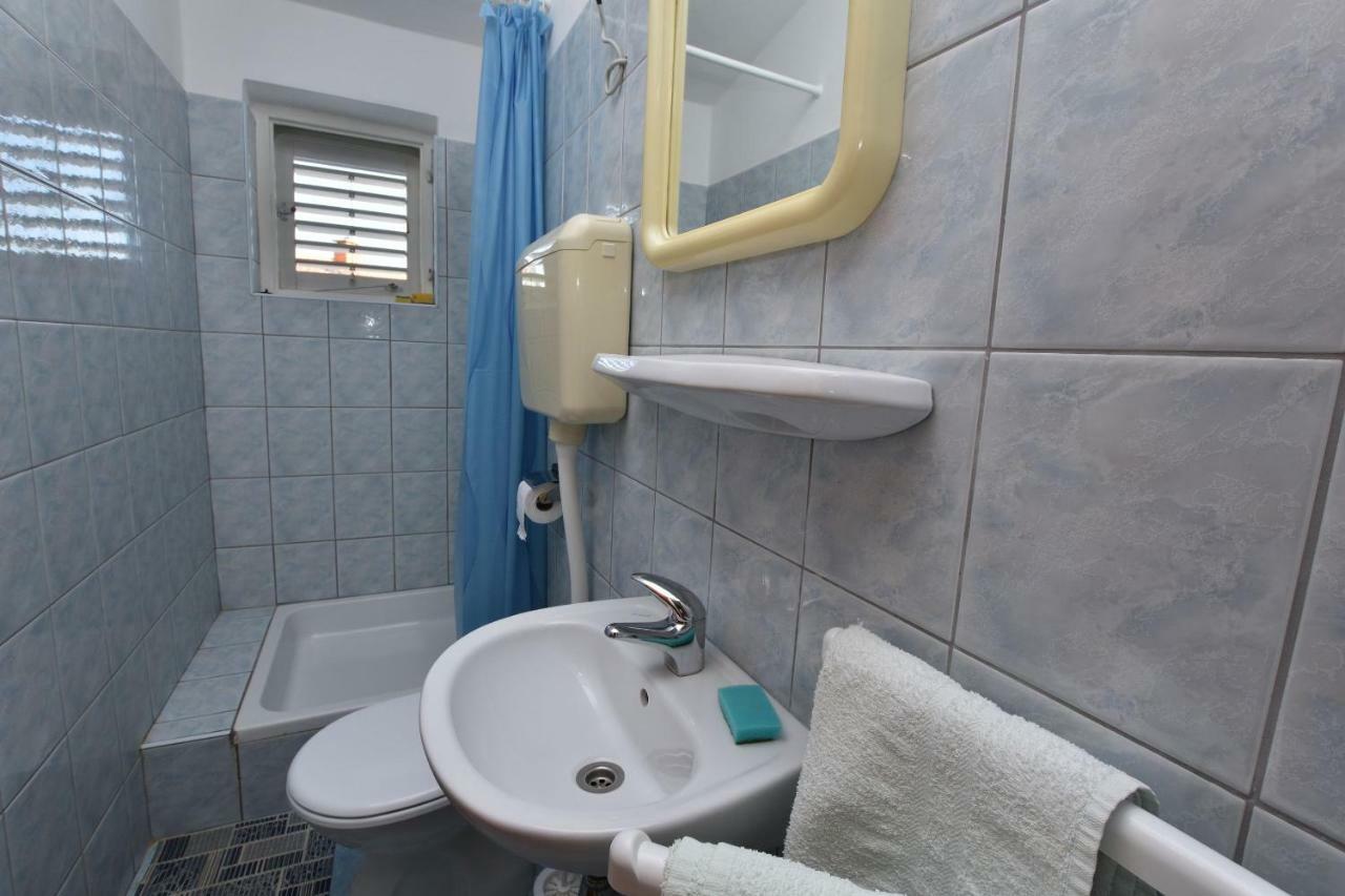 Apartment Damir Primošten Екстериор снимка