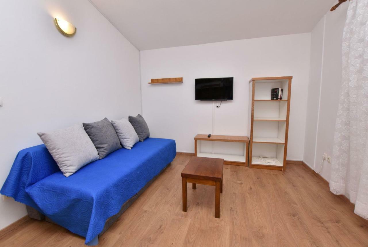 Apartment Damir Primošten Екстериор снимка