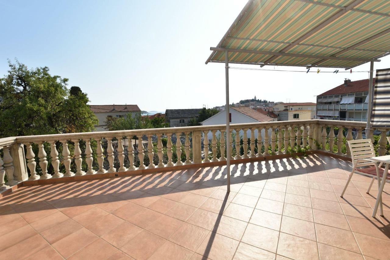 Apartment Damir Primošten Екстериор снимка
