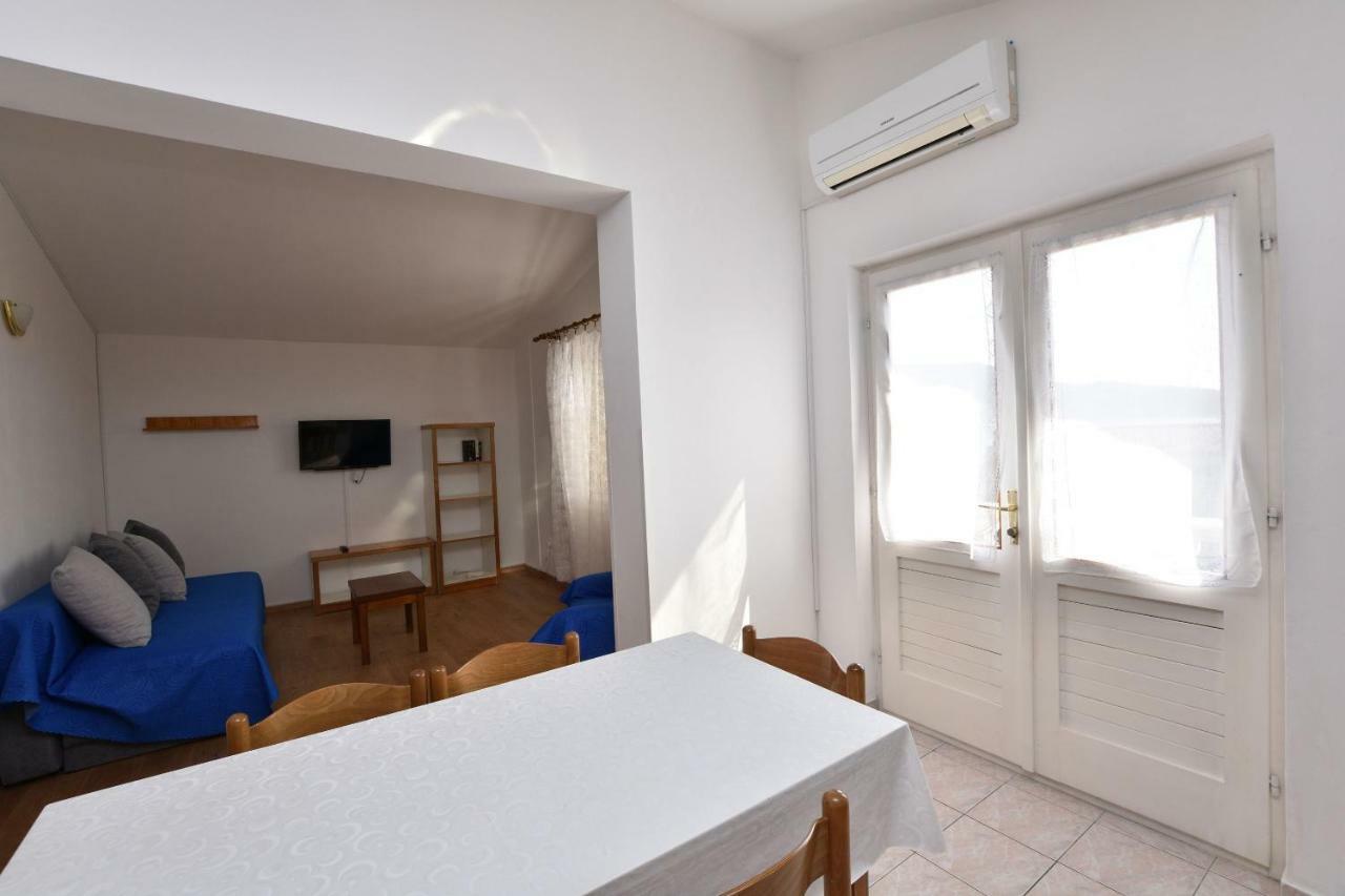 Apartment Damir Primošten Екстериор снимка