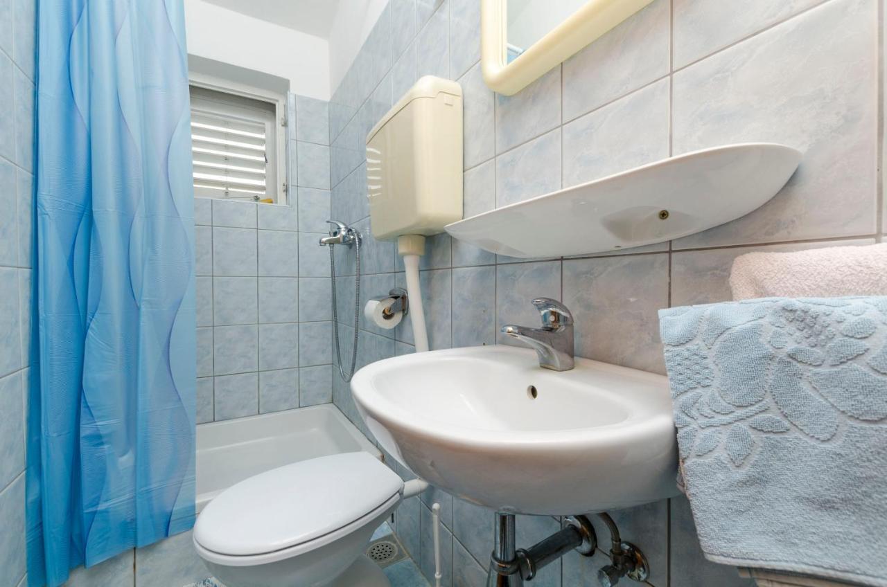 Apartment Damir Primošten Екстериор снимка