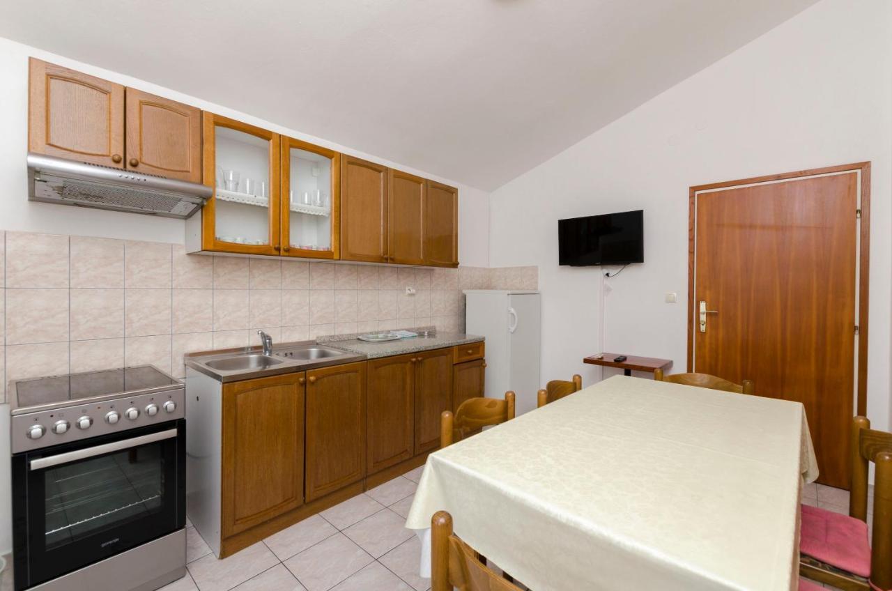 Apartment Damir Primošten Екстериор снимка