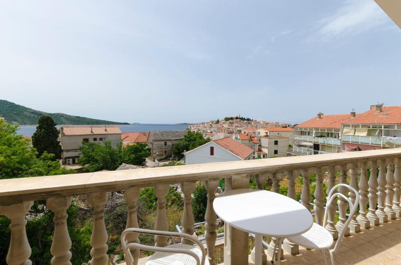 Apartment Damir Primošten Екстериор снимка